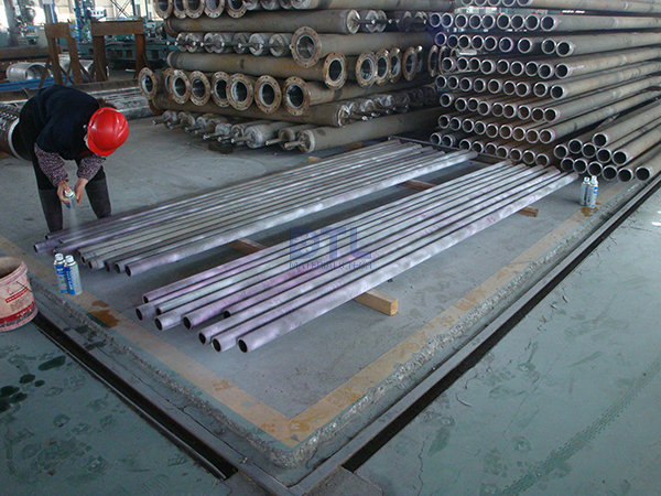 Dye Penetrant Test for Spun Cast Tubes 