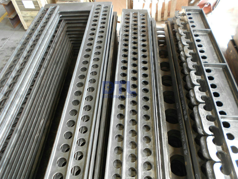 8 Intermediate tube sheet supports