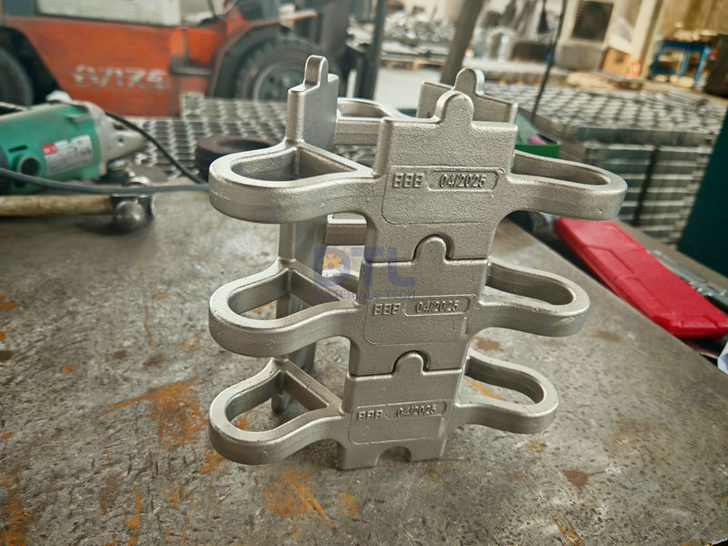 casting upper fixtures, casting lower fixtures -2