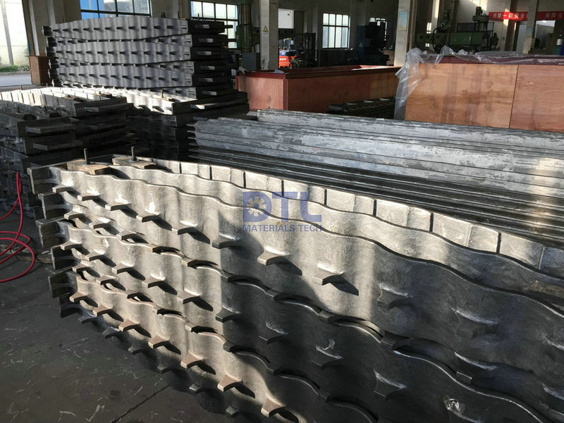 7 Tube supports for steam superheater