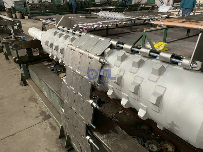 6.4 Drive drum with cast link belt_1