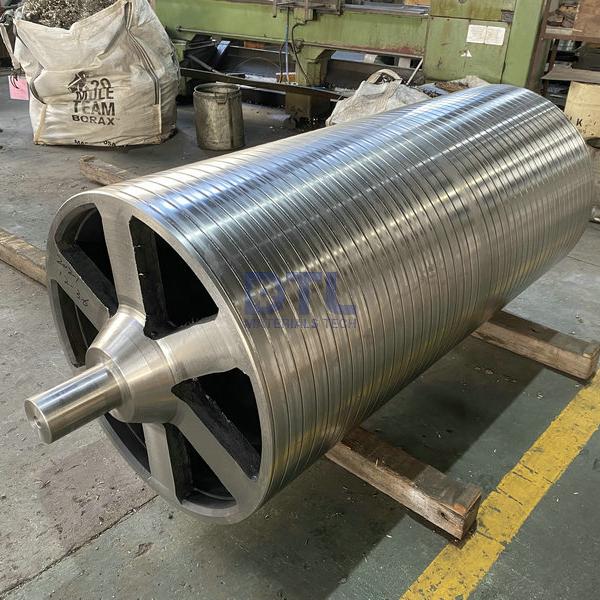 Sink rolls and stabilizer rolls CF3M