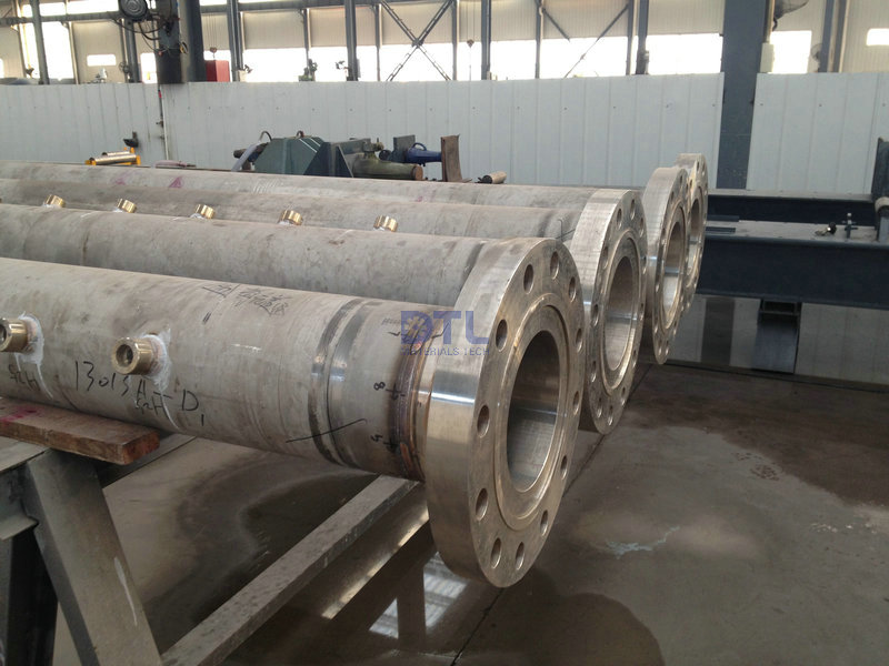 7 outlet manifold header assembly for reformer furnace