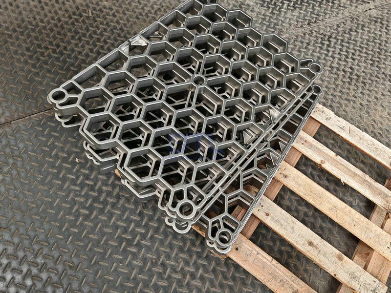 Intermediate Grid by Investment Casting