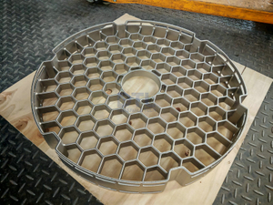 Circular grid by investment casting.jpg