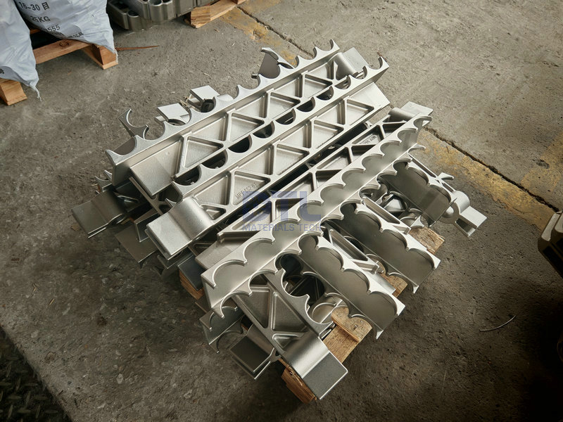 Walking beam for heat treatment furnaces