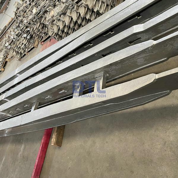 Cast Tube Supports ASTM A351 HK40 High Alloy Casting ChristmasTree 