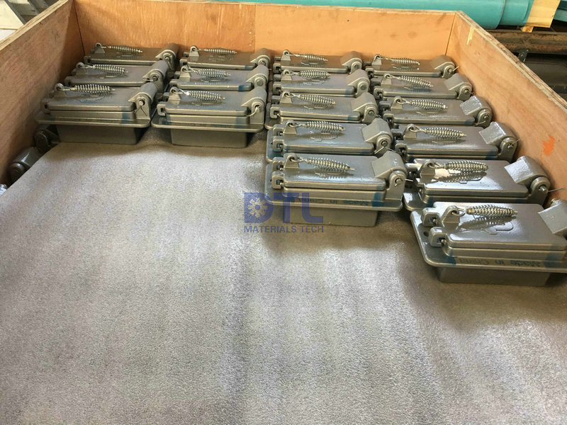 9 Peep doors packing