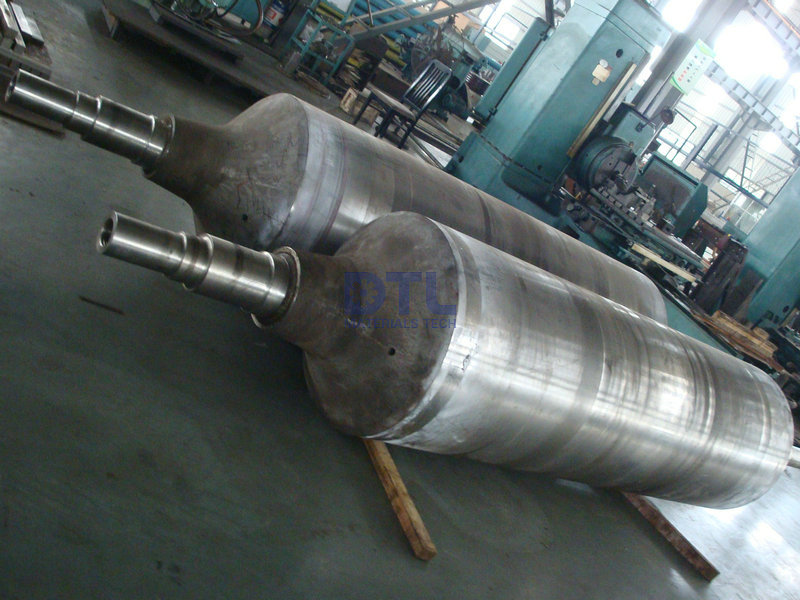 2 Centrifugal cast rolls for CAL annealing line