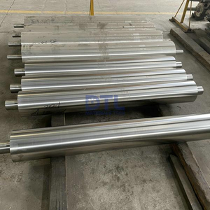Stabilizer rolls for galvanizing pots