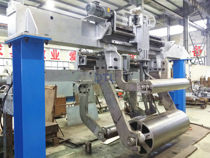 Pot rolls with calibration stand