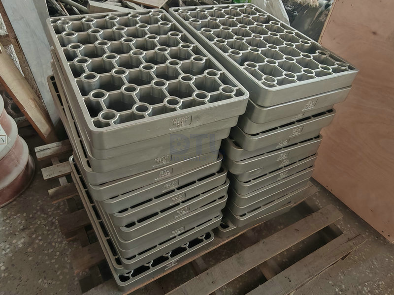 Cast Trays for heat treatment furnace 1