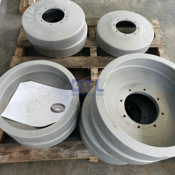 cobalt based spinner discs for glass wool production