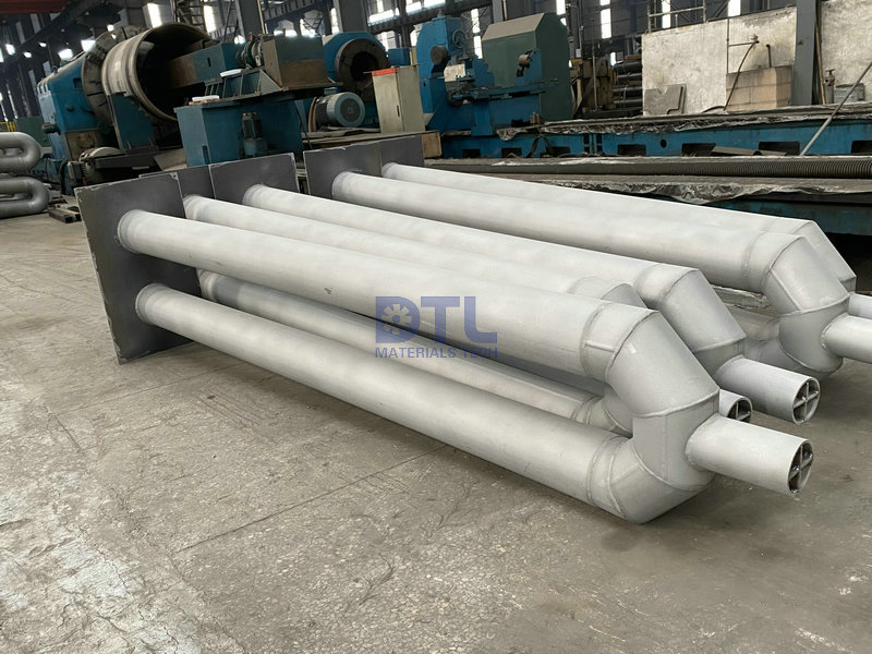 14 Weld fabricated radiant tubes 