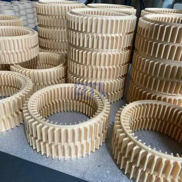 Cast recuperator alloy steel elements