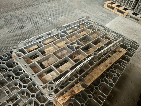 Tray, Carrier bar by Precision Casting -1.jpg