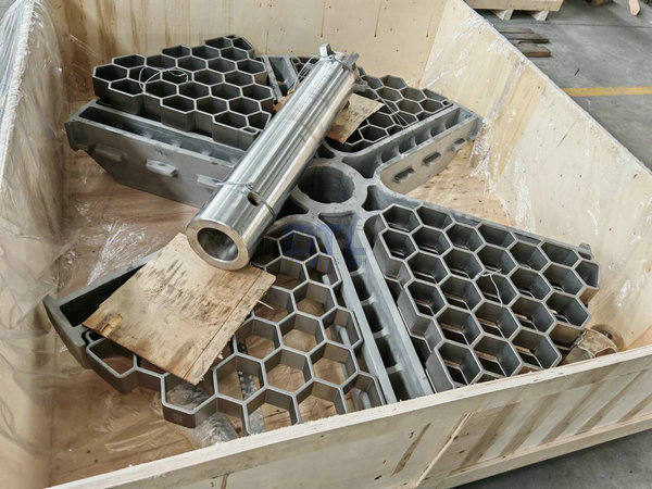 Lift Fixture for Pit Furnace 3