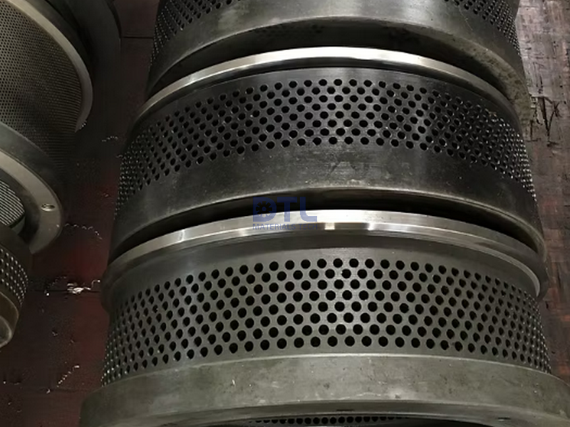 Ring Die under Machining