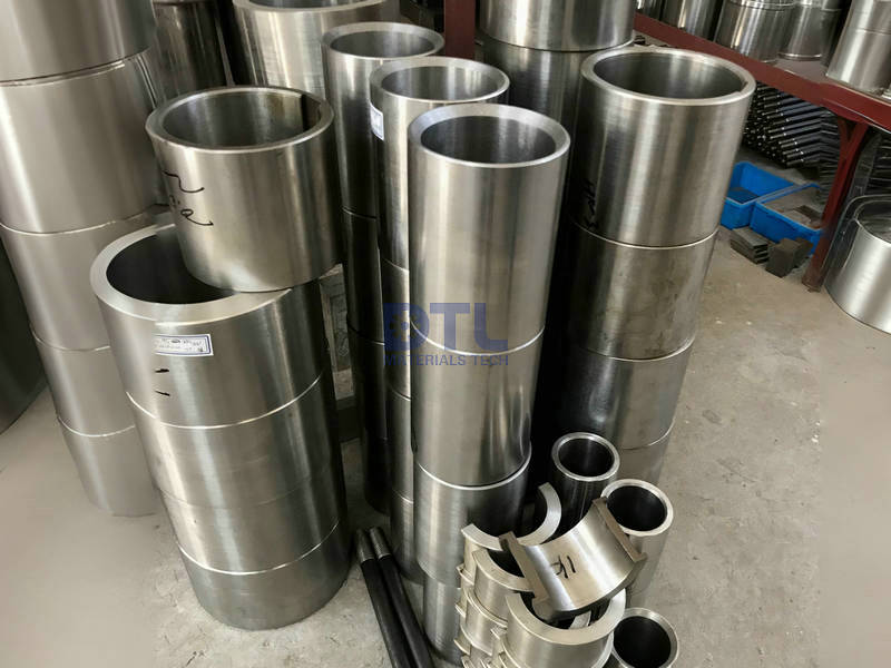 9.3 Bushes and sleeves for stabilizing rollers 