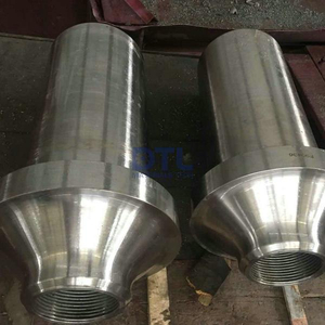 Charging and discharging rolls for billets reheating furnace