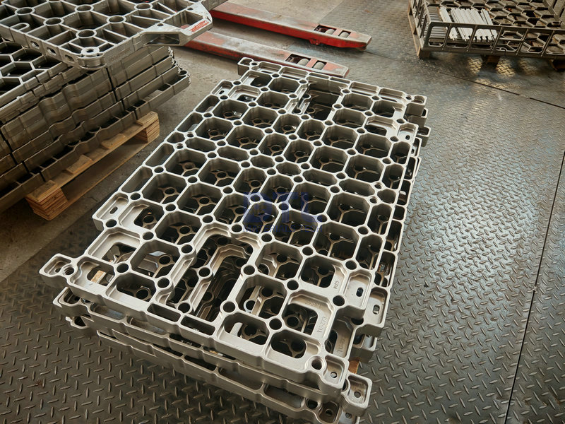 Heat treatment fixtures material 1.4849