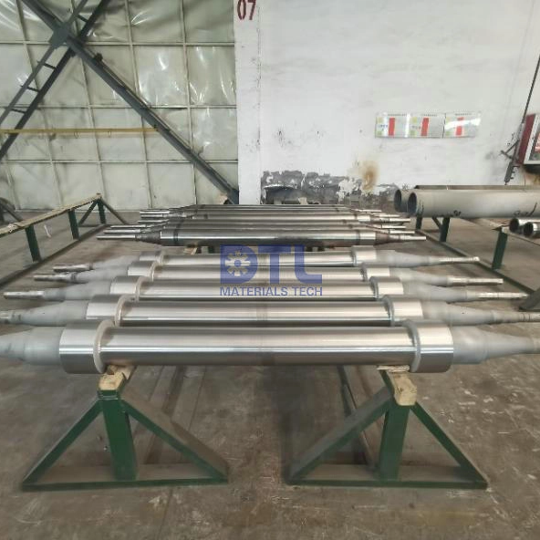 Furnace rollers for tubes heat treatment furnace