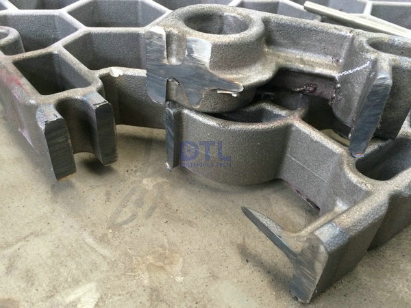 Destructive Test Cast Fixture Tray