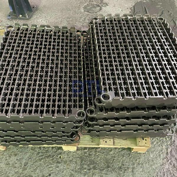 Investment cast alloy steel grids