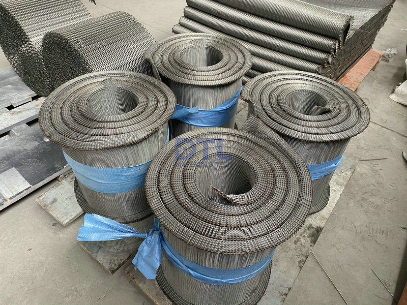 18.4 High Temperature Wire Mesh Conveyor Belt_1