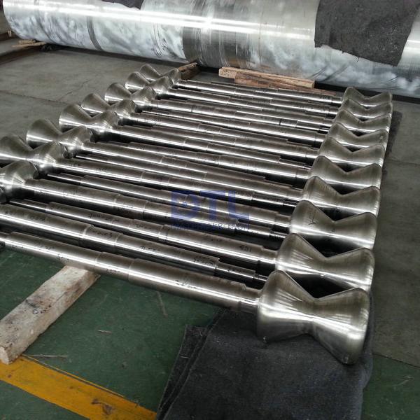 Charging and discharging rolls