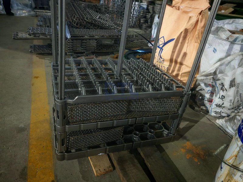 Heat Treatment Fixture Assembled 1