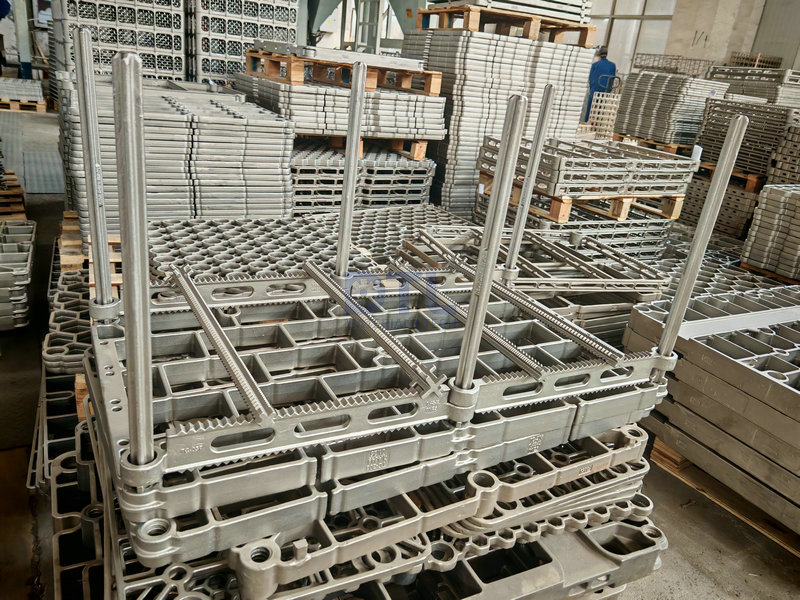 Precision casting trays and fixtures