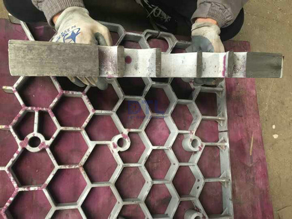 2 destructive test of base tray_1.jpg