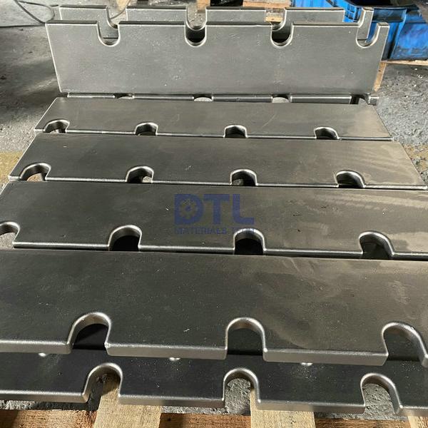 Roller rail and rollers assembly