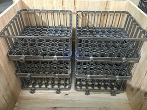 Stackable cast baskets 