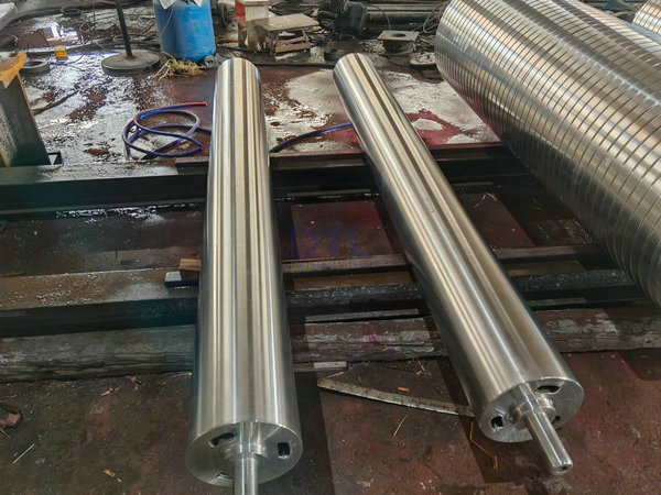 Sink Rolls for Galvanizing and Aluminizing Lines of Zinc Pot3