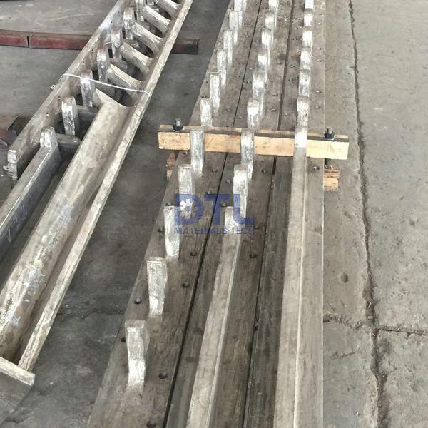 Cast Tube Supports ASTM A351 HK40 High Alloy Casting ChristmasTree 
