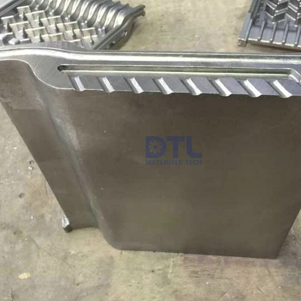 wear resistant side plate casting