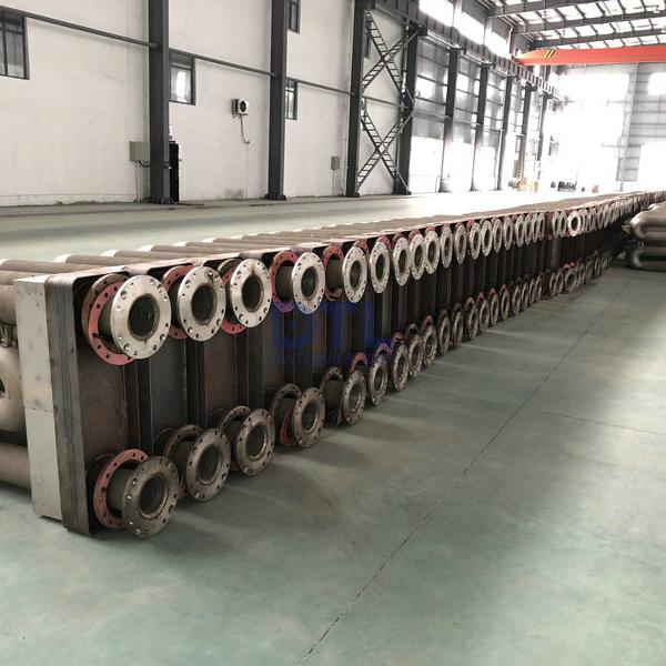 Spun cast radiant tubes W type