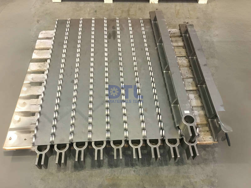 4 Cast alloy beams for walking beam furance