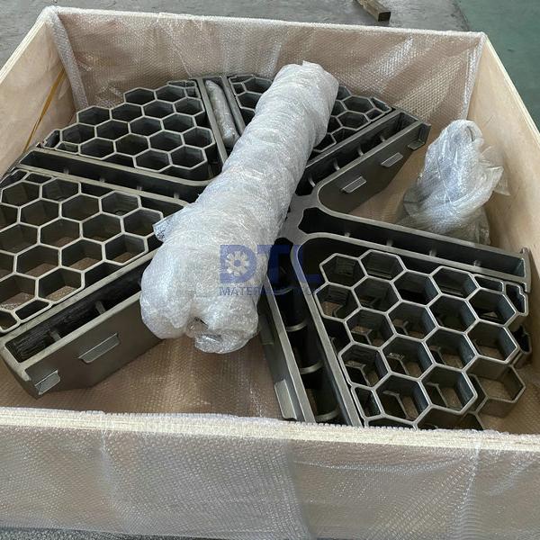 Lift fixture for pit furnace φ1800mm