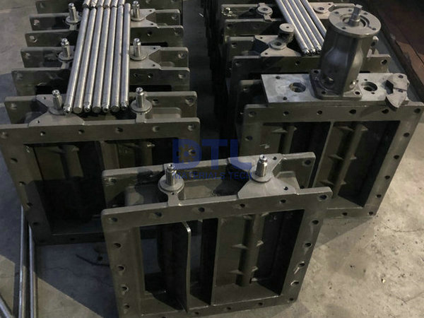6 cast furnace door assembly _1
