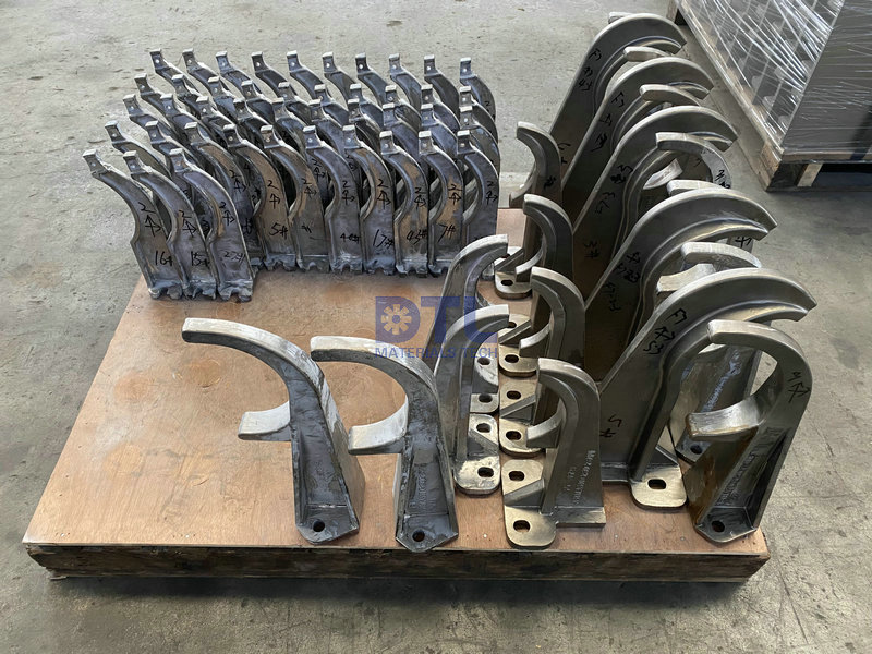 9 tube support bracket A447 Type II