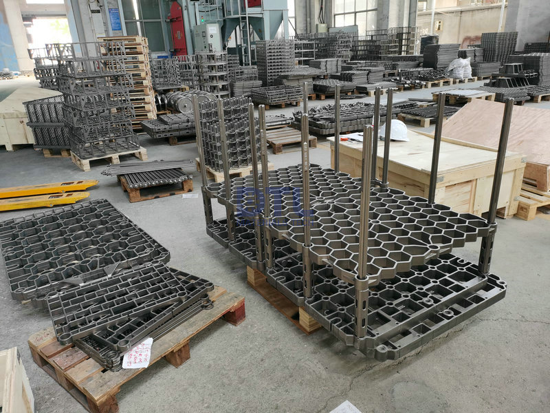 4 Investment cast charging fixture_1