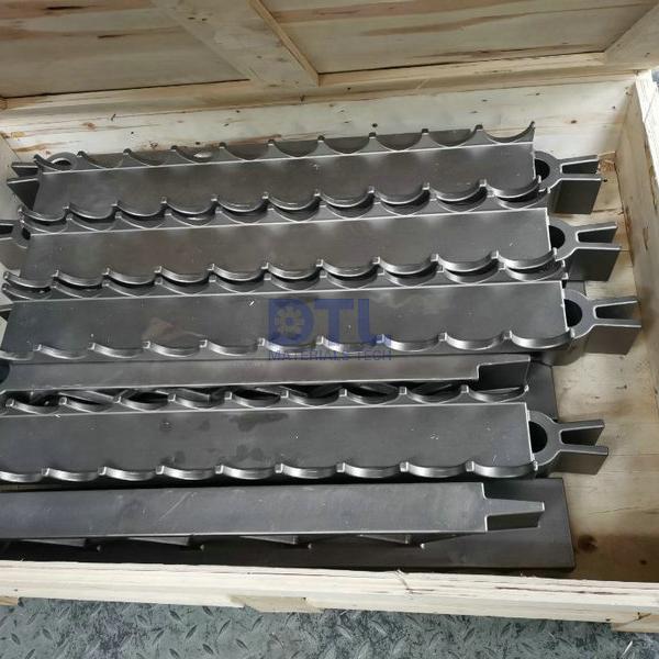 Cast alloy beams for walking beam furance