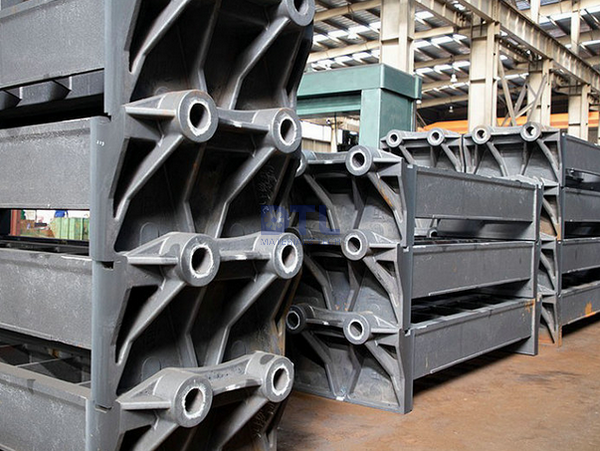 Pallet Car Center Casting by DTL