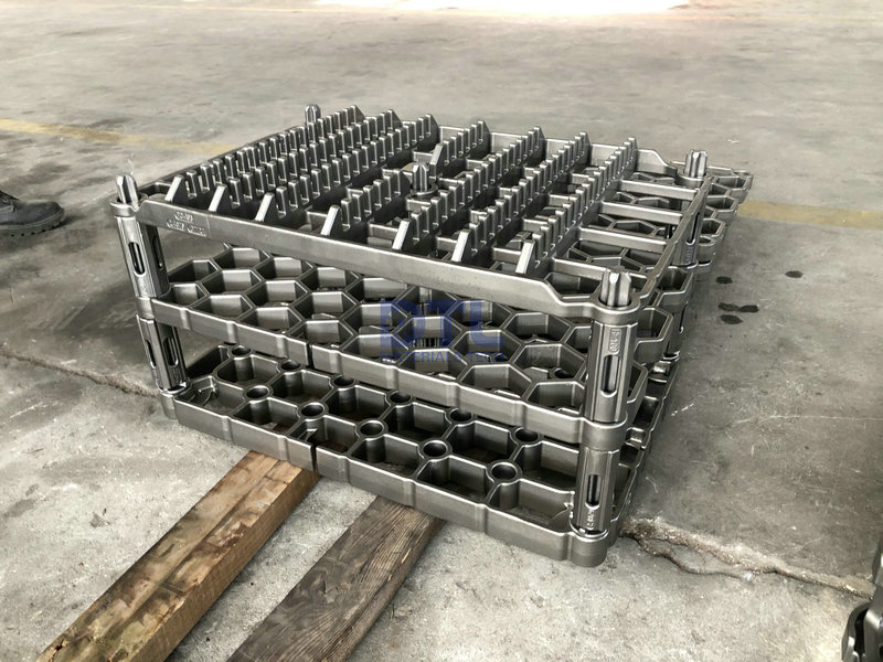 4.5 Alloy steel casting fixtures _1
