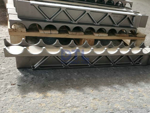 7 Cast beams for walking beam furnaces