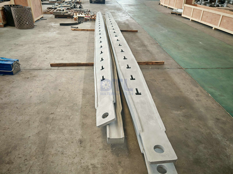 Cast Tube Supports for Petrochemical 2