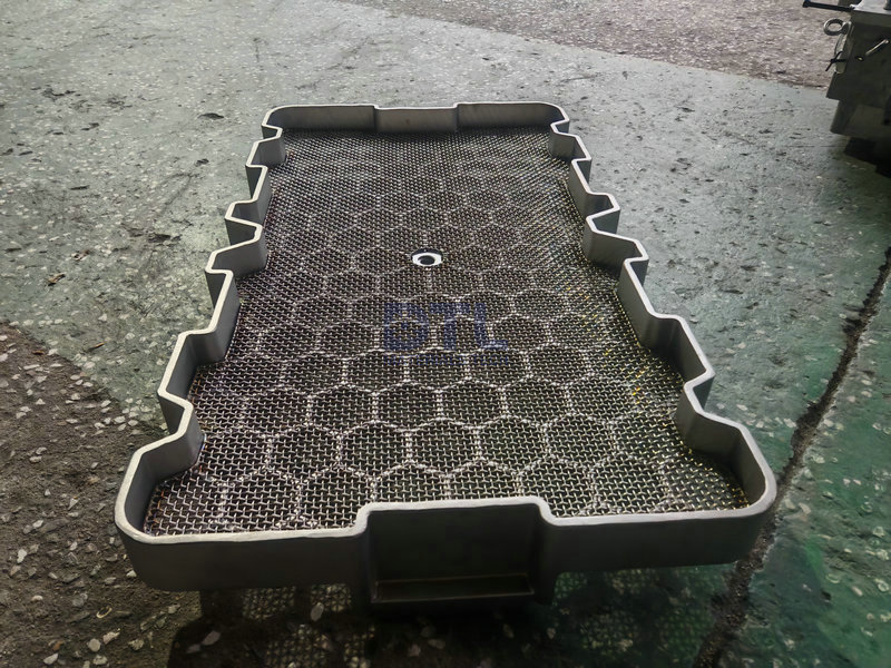 Stackable Cast Trays for Heat Treatment Furnace
